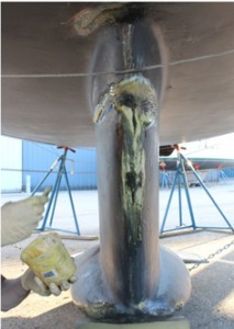 G/Flex 655 thickened version was used to fair the sanded surfaces of the keel.