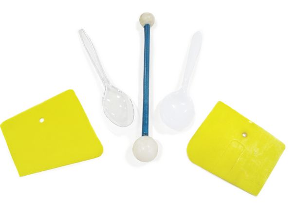 A wide variety of objects can be used to make fillets. Plastic spoons and rounded off 808 Plastic Spreaders can be particularly useful.