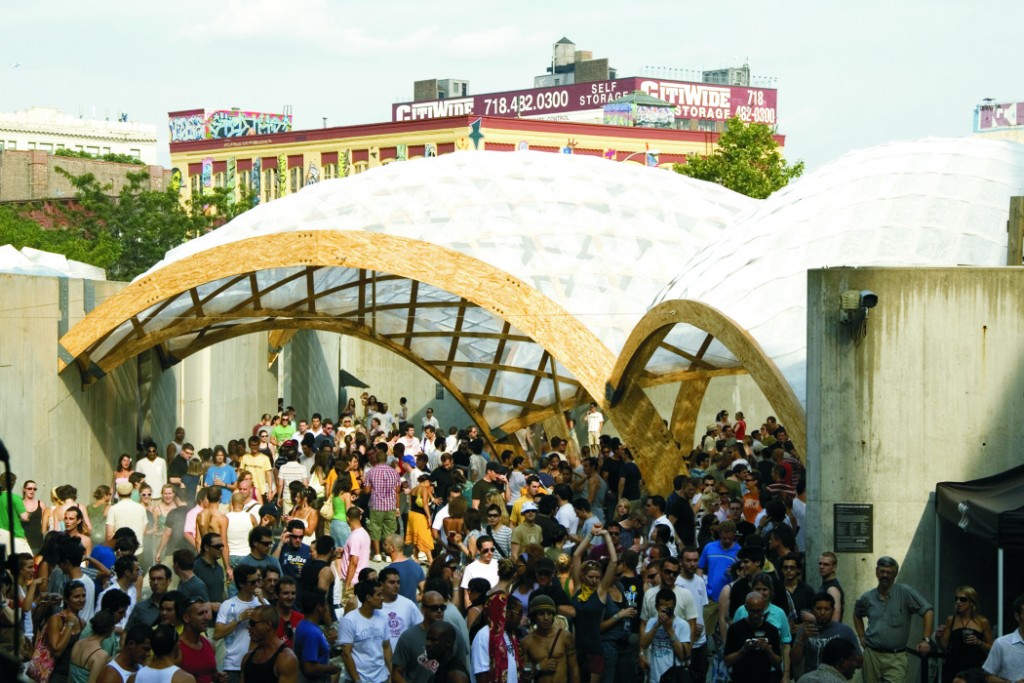 Large crowds enjoyed the “Warm Up” music series, as well as the inviting space and cooling tidal pools of the Beatfuse project.