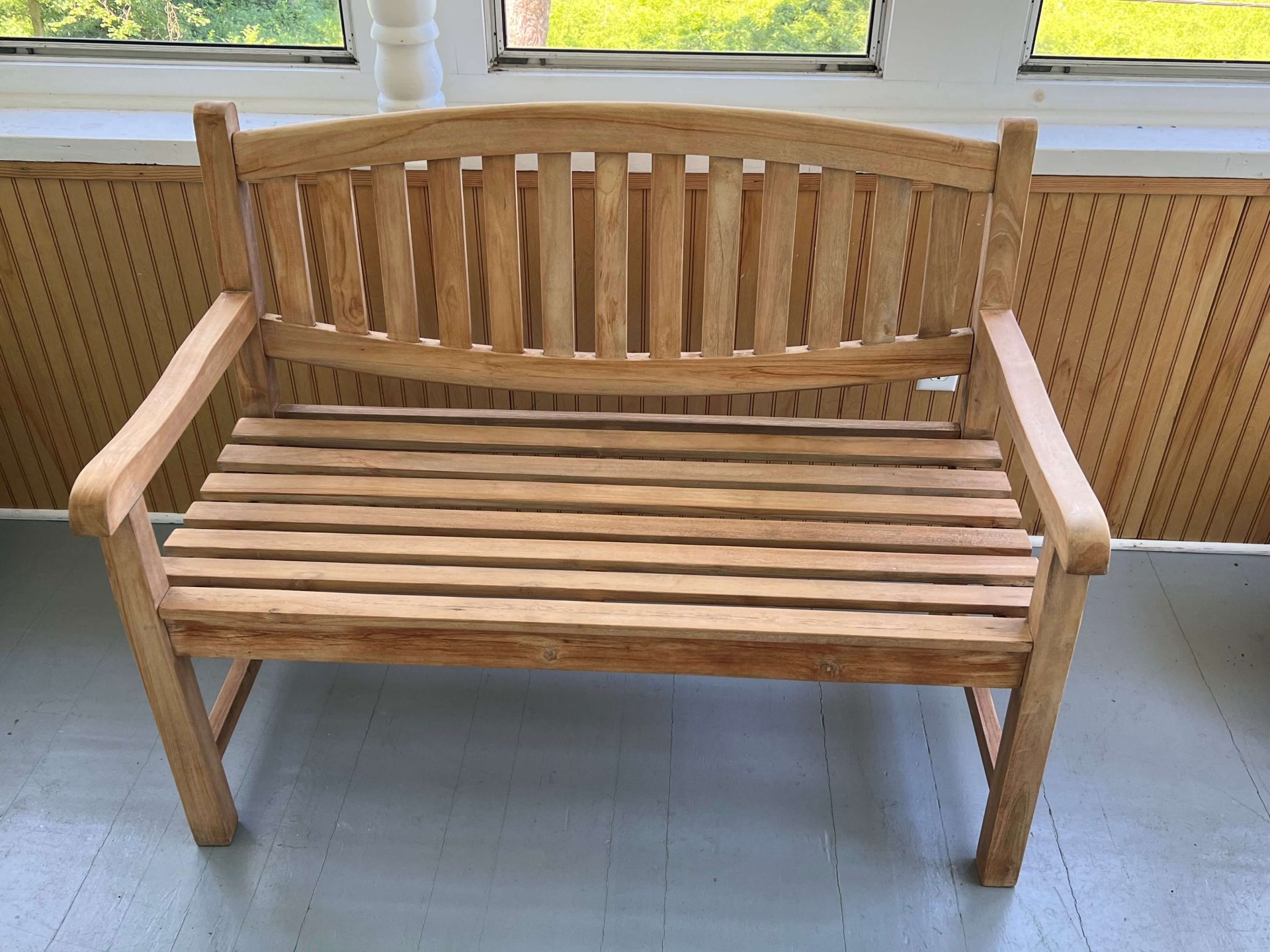 Epoxyworks Reader Project - Condo Bench by Paul Hayes.