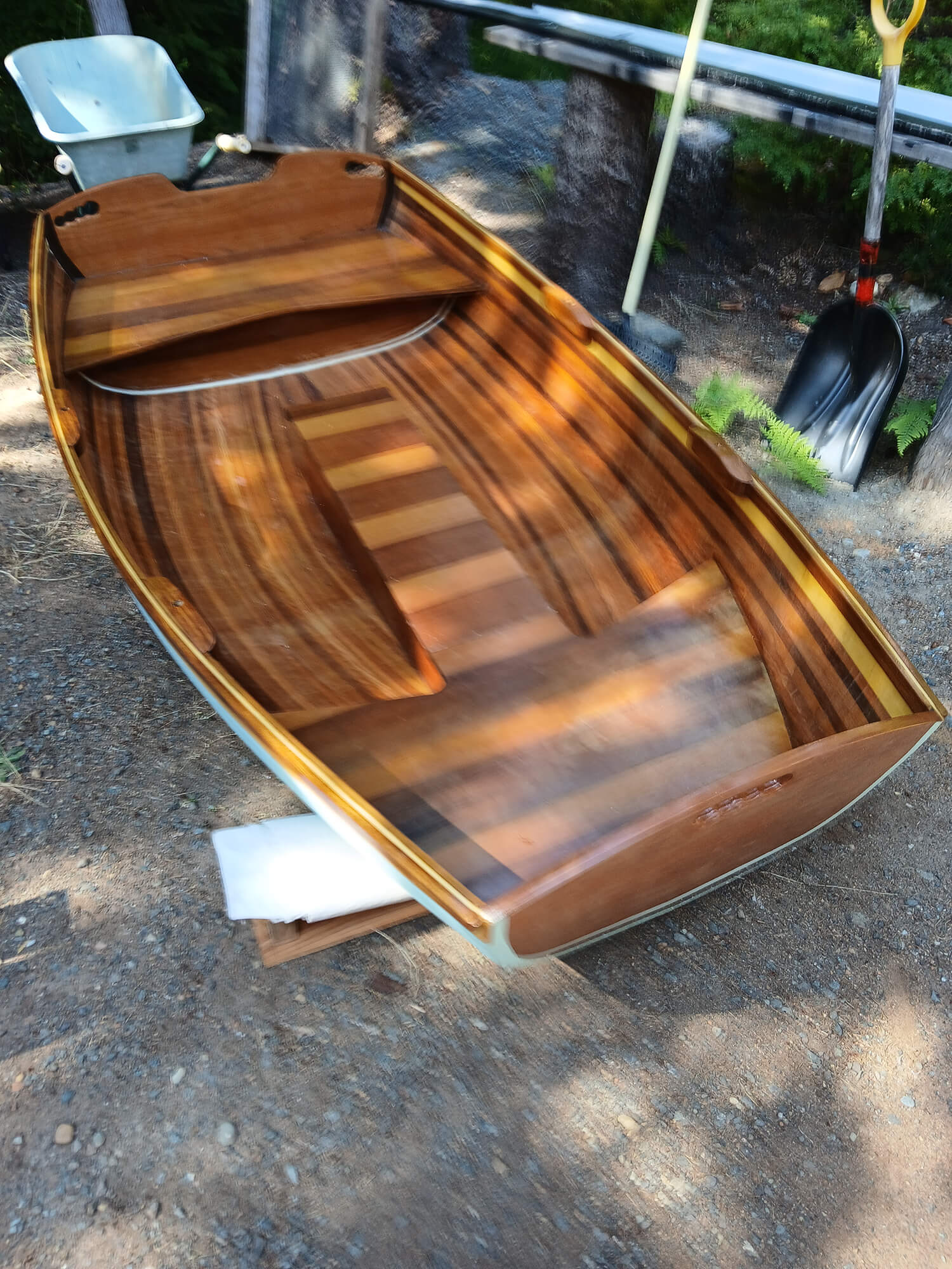 Epoxyworks Reader Project - Wood Dinghy by Robert Hale.